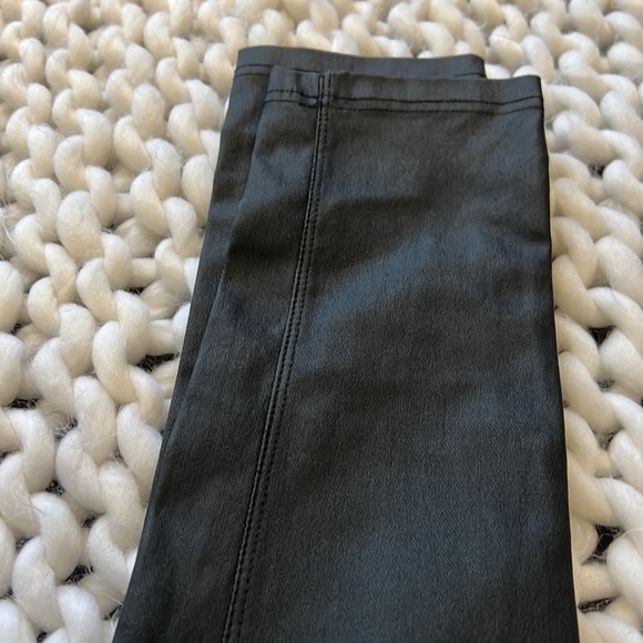 💥4 for $25💥 Chocolate black vegan leather skinny pants - Picture 2 of 6